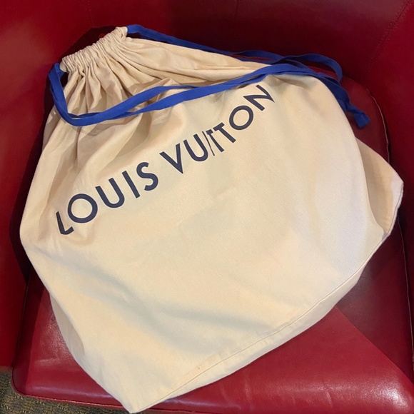 Louis Vitton OnTheGo Monogram Tote Empreinte Giant GM Bucket - Picture 4 of 9